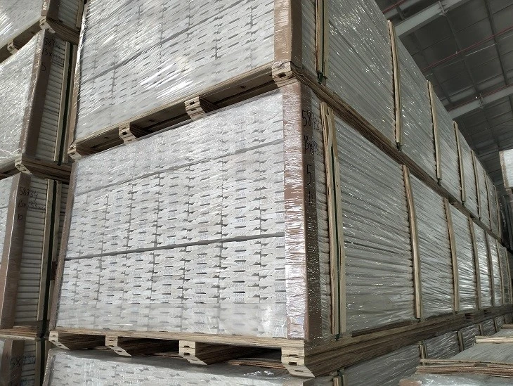 Duty free Vietnam solid wood baseboard WM620  Packing