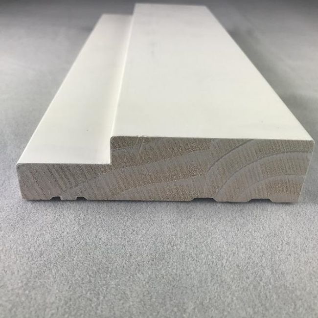 Frámaí Do Dhoirse Adhmaid Brataithe le Gesso Bán Mórshraith
